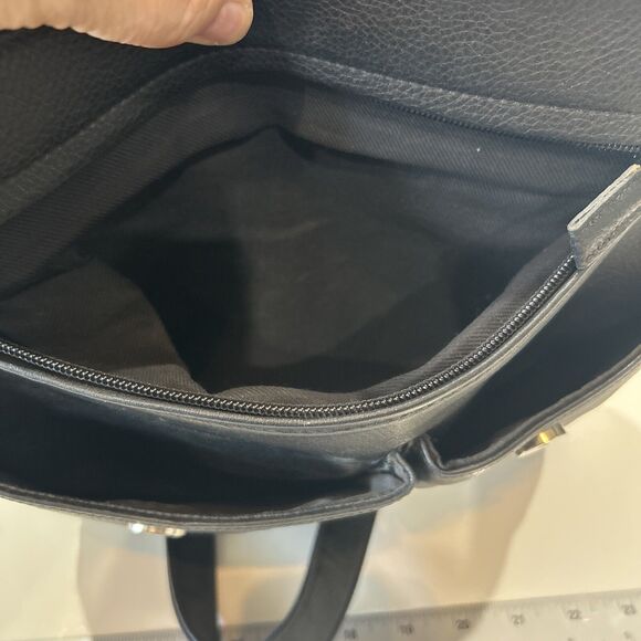 Vintage Nine West Black Leather Messenger Bag Flap Crossbody Purse - Picture 9 of 13